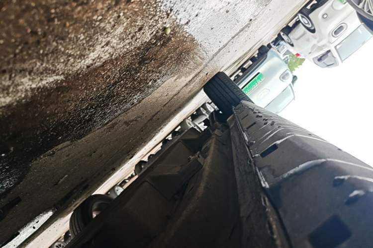 Used NETA V 2022 Chao 400 Lite Right Side Sill