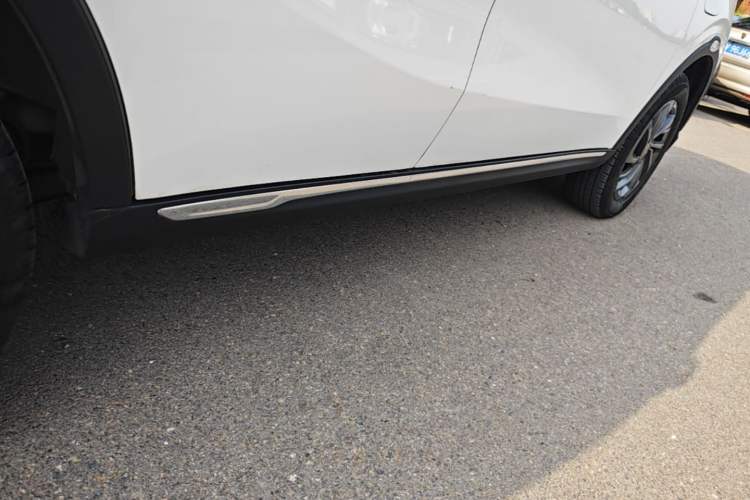 Used NETA V 2022 Chao 300 Lite Ternary Lithium Right Side Sill
