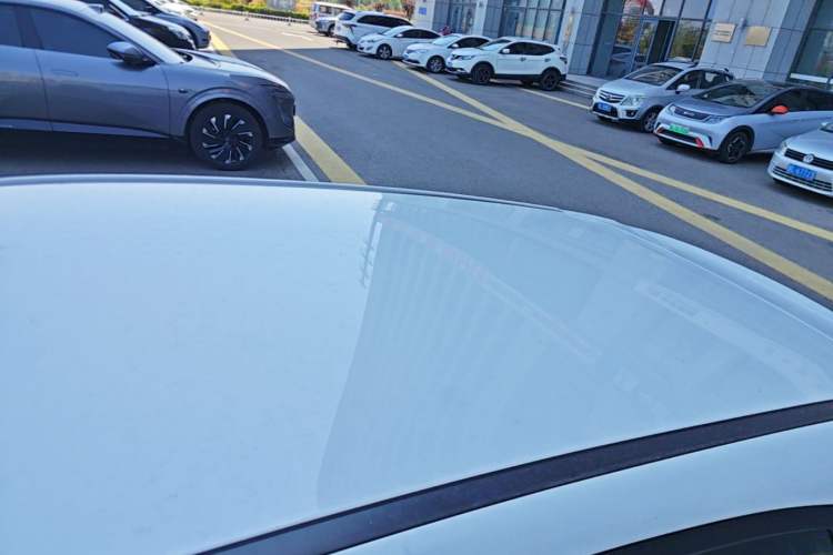 Used NETA V 2022 Long-Range Industry Custom Edition Roof