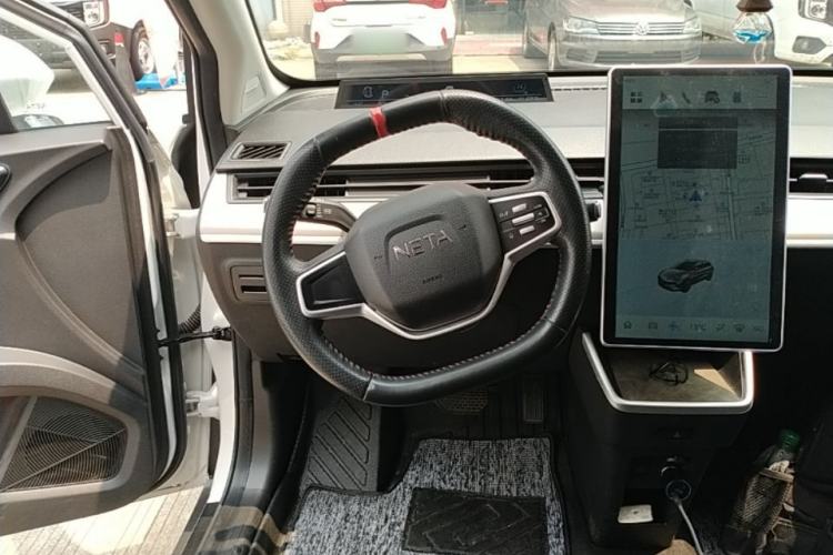 Used NETA V 2022 Standard Range Industry Custom Edition Steering Wheel