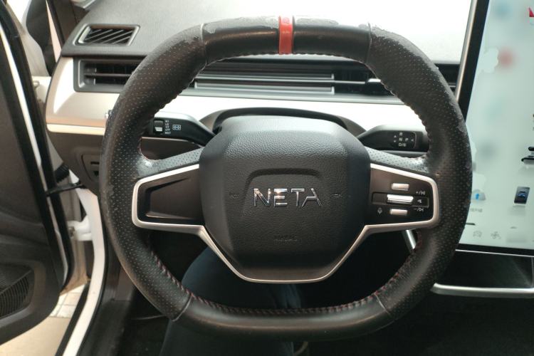 Used NETA V 2022 Chao 300 Lite Lithium Iron Phosphate Steering Wheel