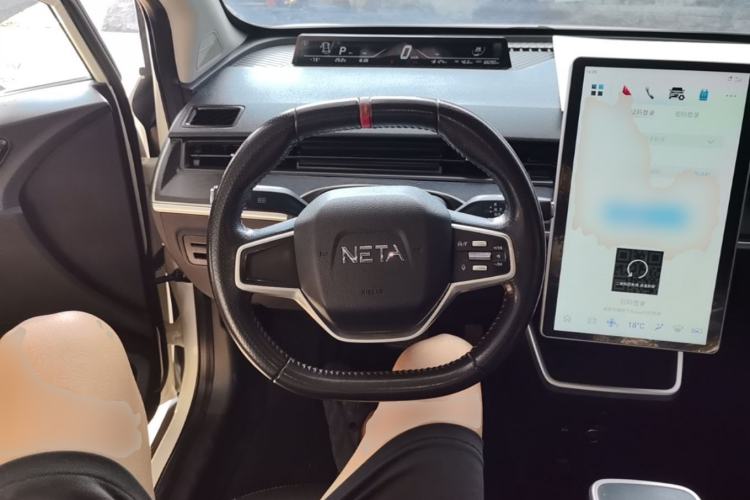 Used NETA V 2022 Chao 300 Lite Ternary Lithium Steering Wheel