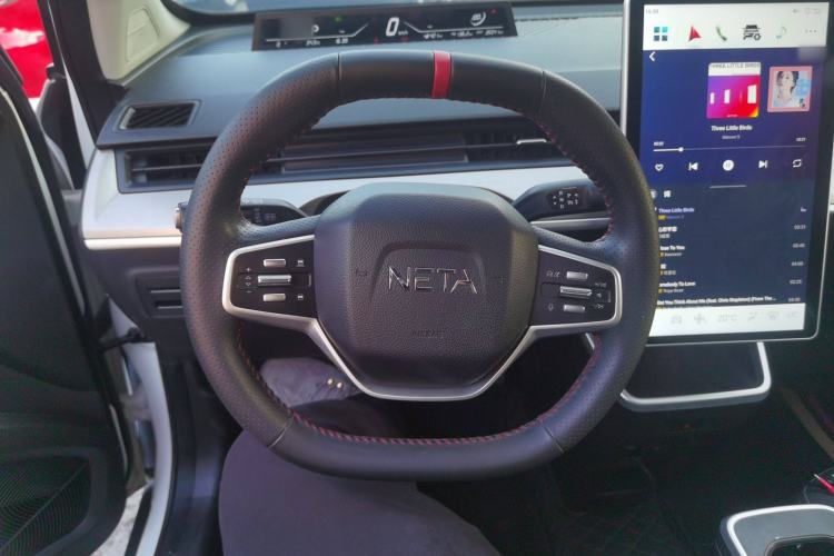 Used NETA V 2022 Pro Long-Range Smart Edition Steering Wheel