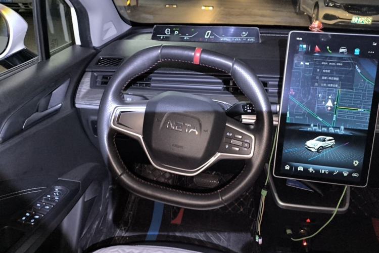 Used NETA V 2022 Chao 300 Lite Ternary Lithium Steering Wheel