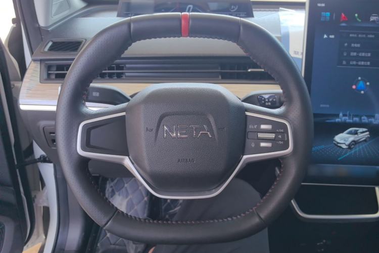 Used NETA V 2022 Chao 300 Lite Lithium Iron Phosphate Steering Wheel