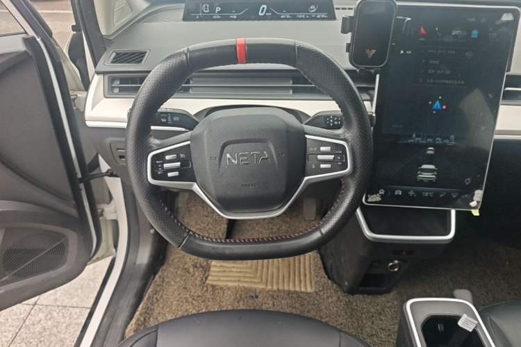 Used NETA V 2022 Pro Long-Range Smart Edition Steering Wheel