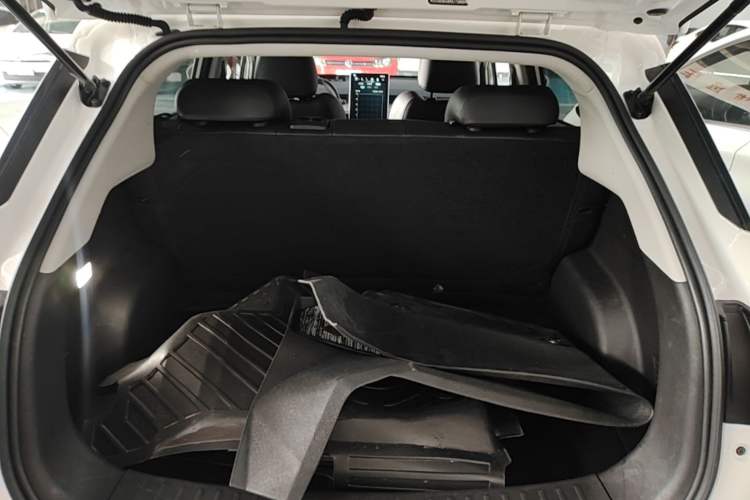 Used NETA V 2022 Chao 400 Lite Trunk