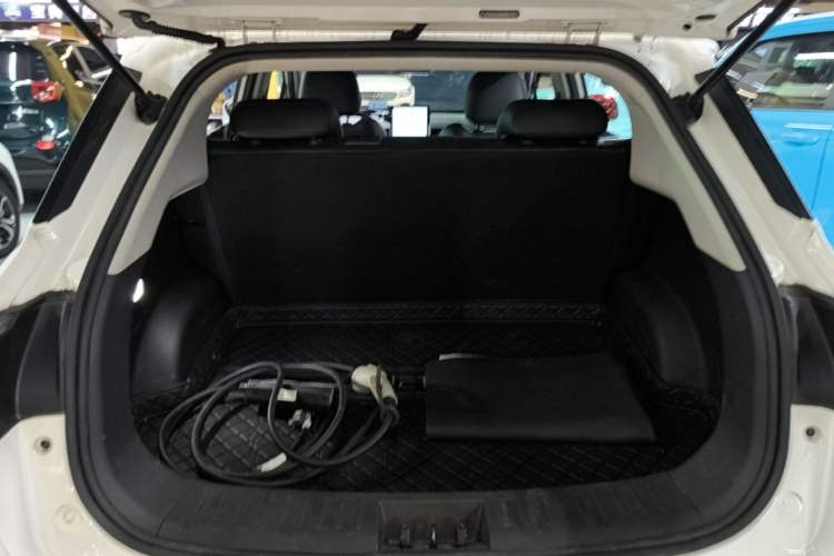 Used NETA V 2022 Chao 400 Lite Trunk