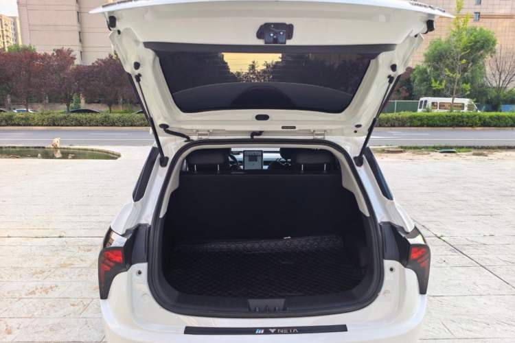 Used NETA V 2022 Chao 300 Lite Ternary Lithium Trunk
