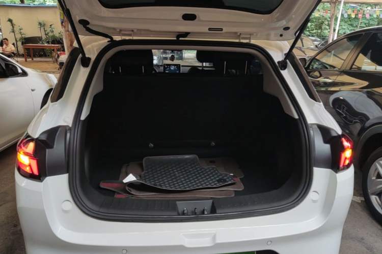 Used NETA V 2022 Chao 400 Lite Trunk