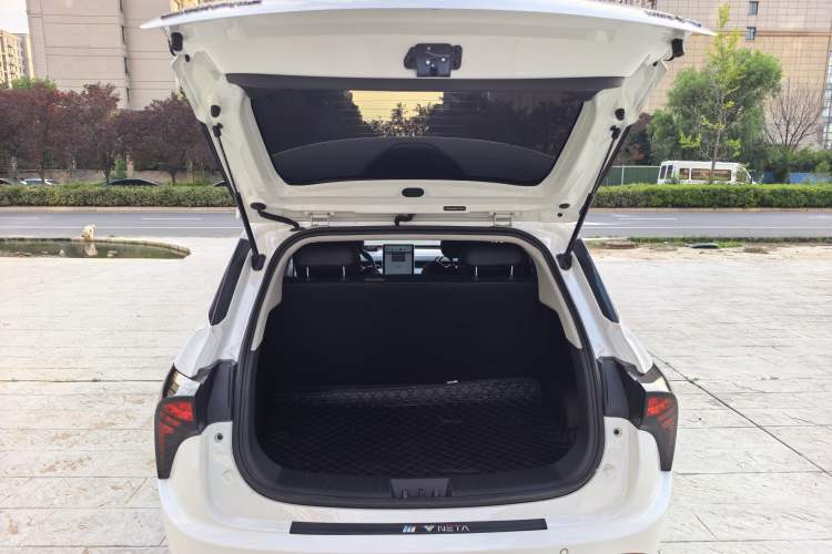 Used NETA V 2022 Chao 300 Lite Ternary Lithium Trunk