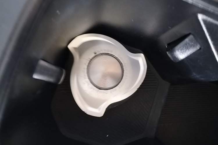 Used NETA V 2022 Chao 300 Lite Ternary Lithium Vehicle Key