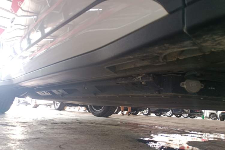 Used NETA X 2024 500 First Edition Right Side Sill