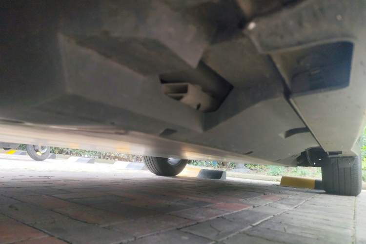 Used NETA X 2023 500 Lite Chassis Front Left