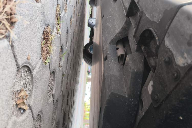 Used NETA X 2023 500 Lite Chassis Front Right