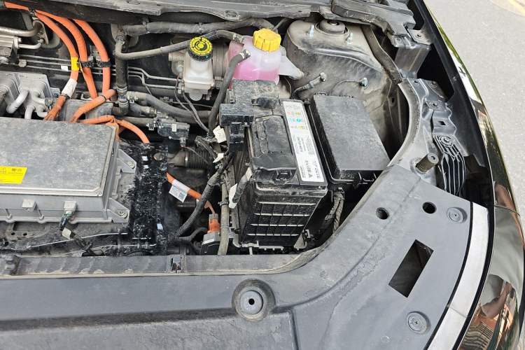Used NETA X 2023 400 Lite Engine Bay Left
