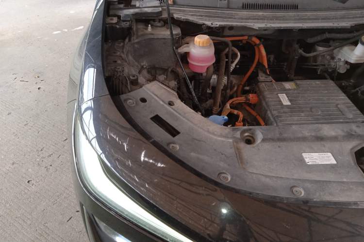 Used NETA X 2023 500 Engine Bay Right