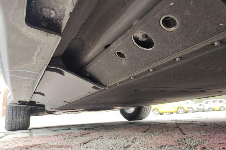 Used NETA X 2023 400 Lite Left Side Sill