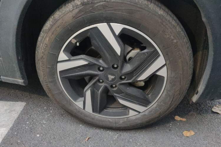 Used NETA X 2023 400 Lite Right Front Wheel Hub