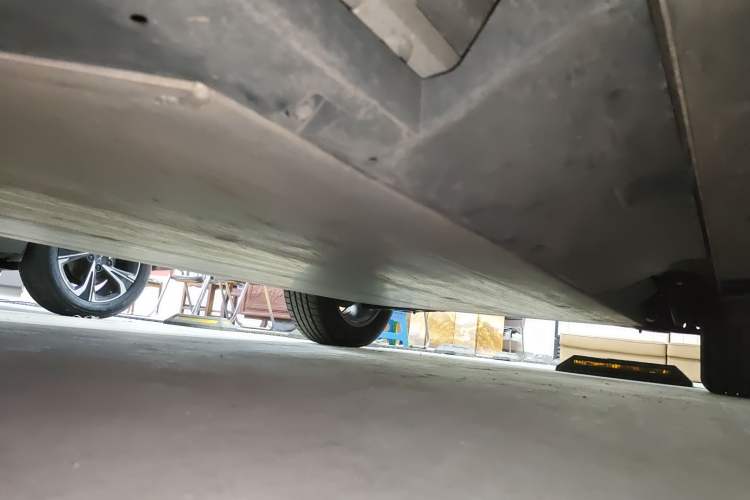 Used NETA X 2023 500 Lite Chassis Front Left