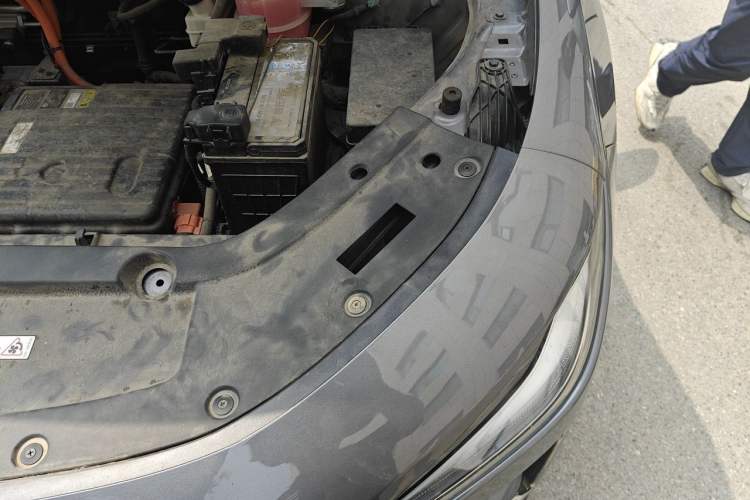 Used NETA X 2023 500 Engine Bay Left