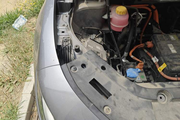 Used NETA X 2023 500 Engine Bay Right