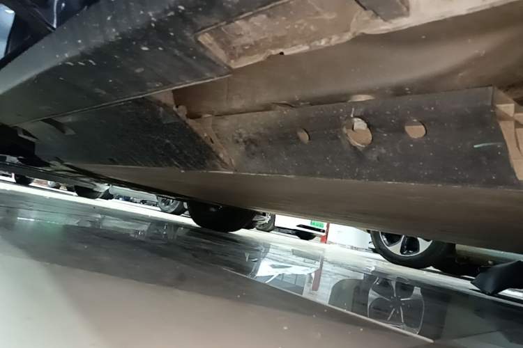 Used NETA X 2023 500 Left Side Sill