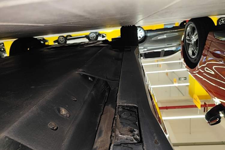 Used NETA X 2023 400 Lite Left Side Sill