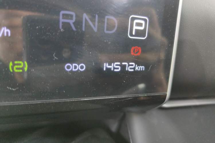 Used NETA X 2023 500 Odometer Close Up