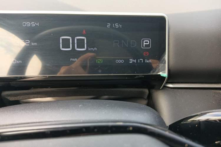 Used NETA X 2023 500 Odometer Close Up