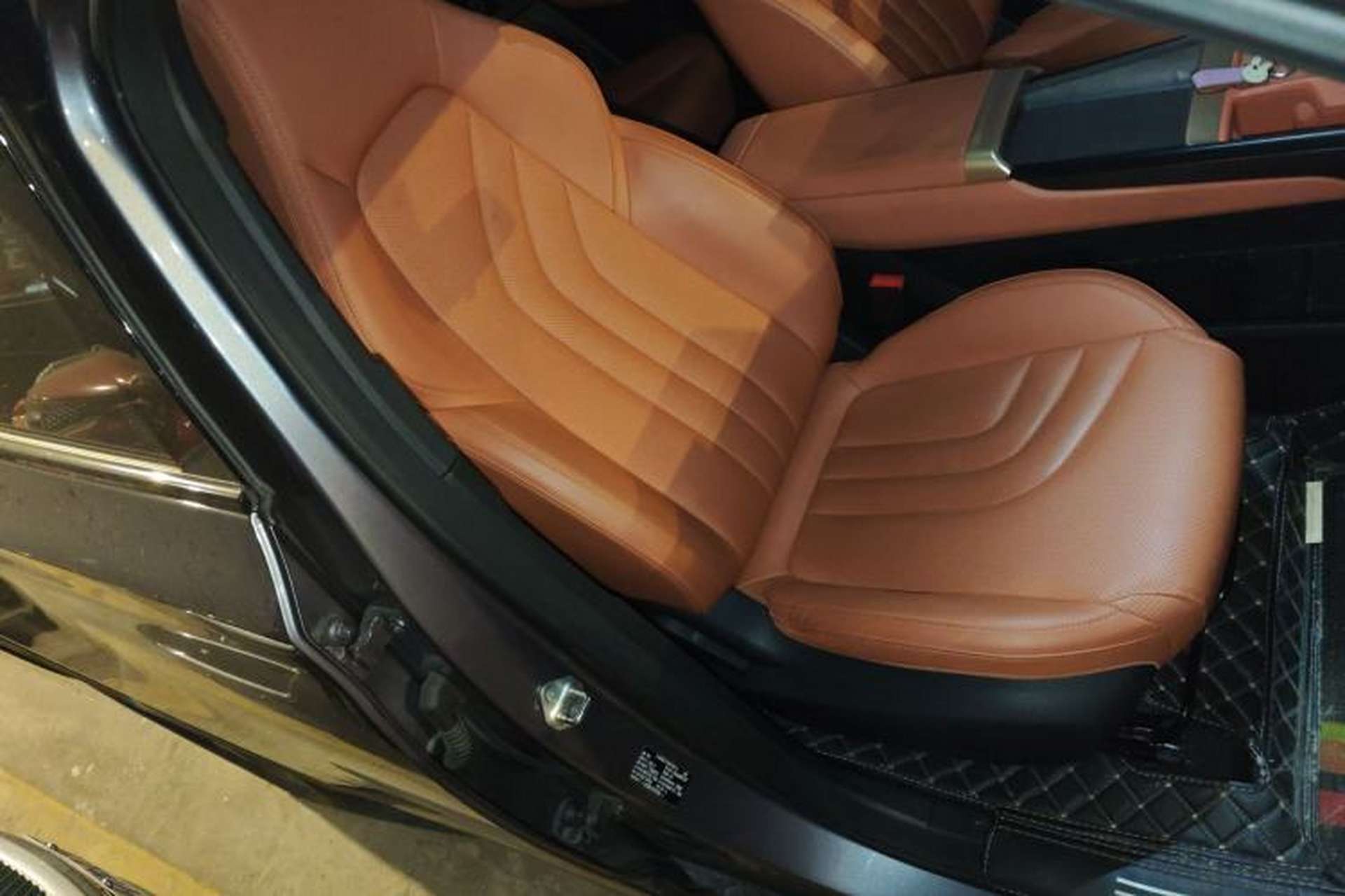 Used NETA X 2023 400 Lite Right Front Seat