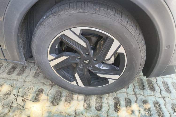 Used NETA X 2023 500 Right Front Wheel Hub
