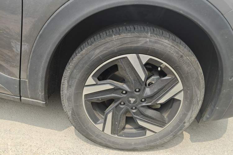 Used NETA X 2023 500 Right Front Wheel Hub