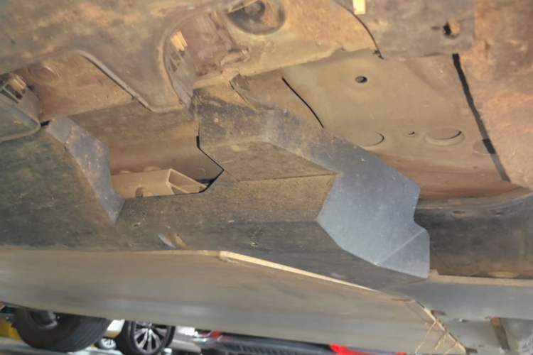 Used NETA X 2023 500 Right Side Sill