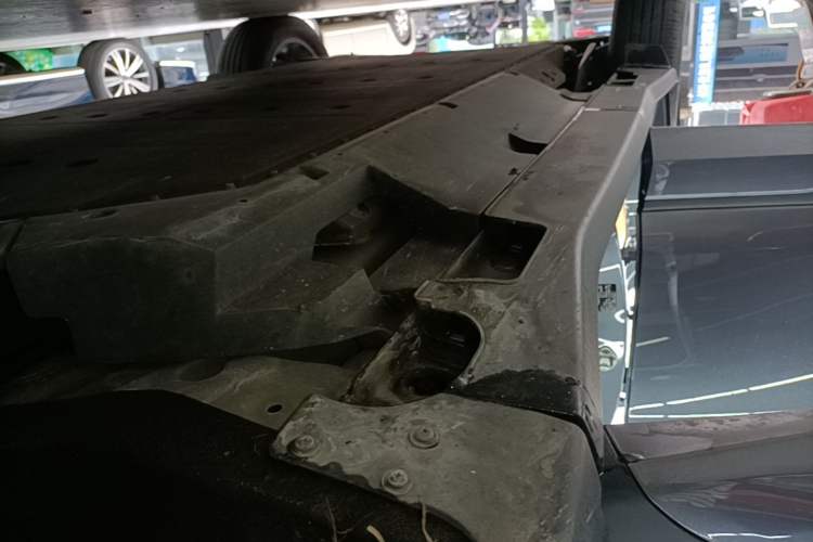 Used NETA X 2023 400 Lite Right Side Sill