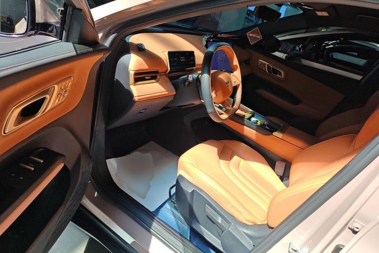 Used NETA X 2023 400 Lite Interior 3
