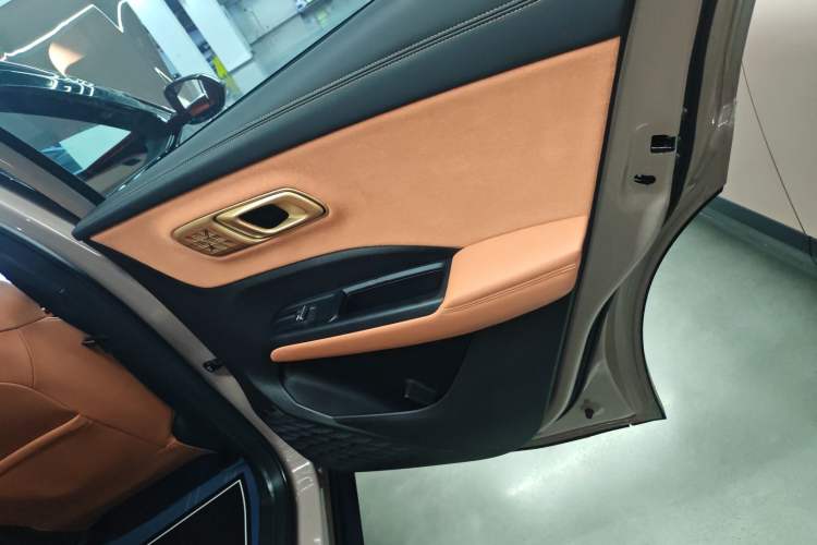 Used NETA X 2023 400 Lite Interior 6