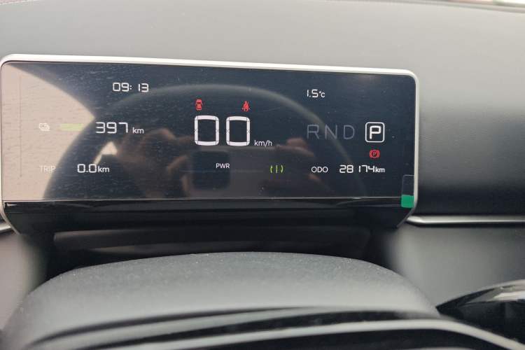Used NETA X 2023 500 Lite Odometer Close Up