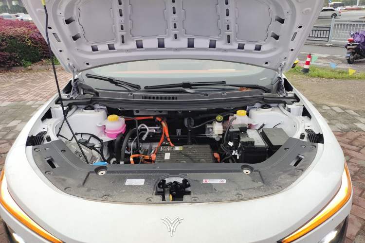 Used NETA X 2023 500 Engine Bay