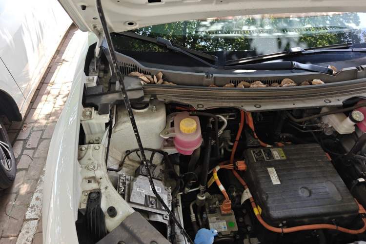Used NETA X 2023 400 Lite Engine Bay Right