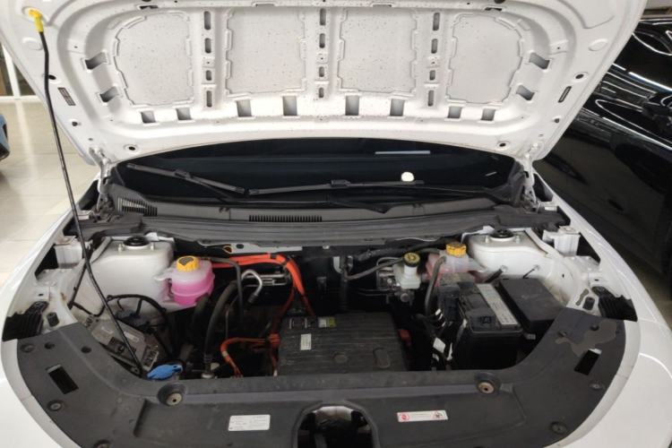 Used NETA X 2023 400 Engine Bay