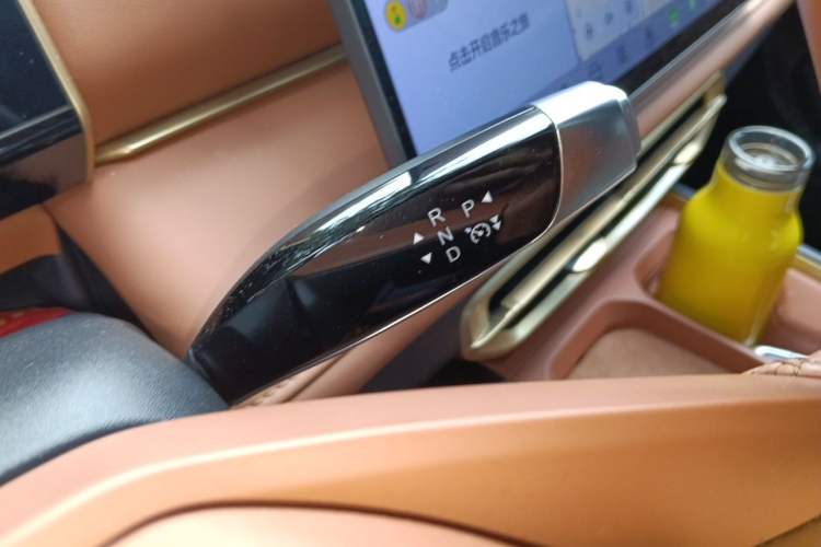 Used NETA X 2023 400 Lite Gear Lever