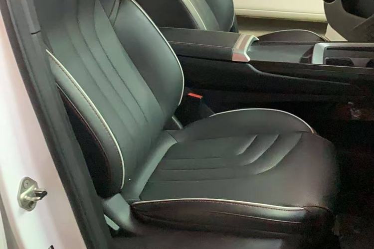 Used NETA X 2023 400 Lite Interior 9