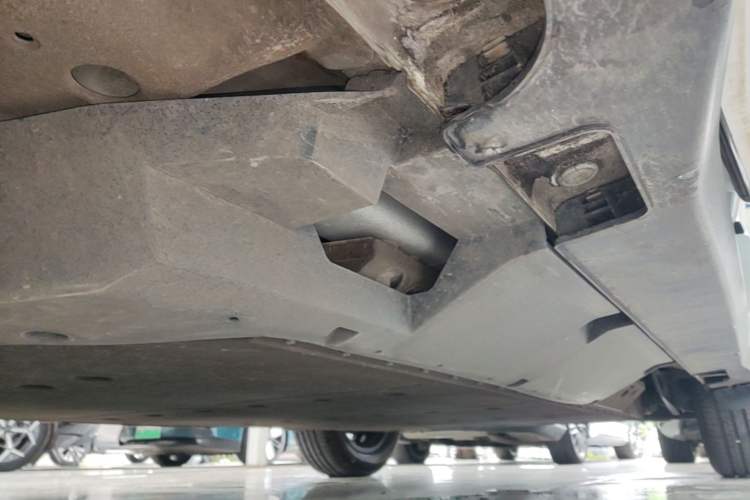 Used NETA X 2023 400 Left Side Sill