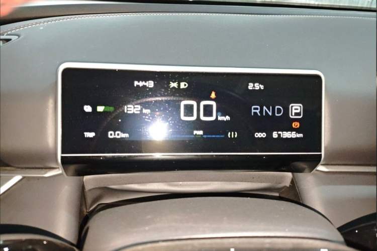 Used NETA X 2023 400 Lite Odometer Close Up
