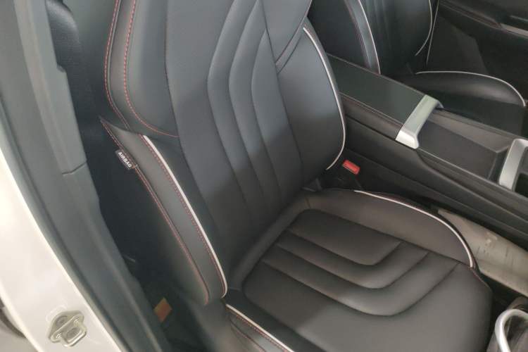 Used NETA X 2023 400 Right Front Seat