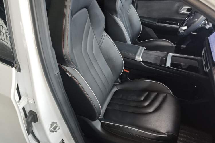 Used NETA X 2023 500 Right Front Seat