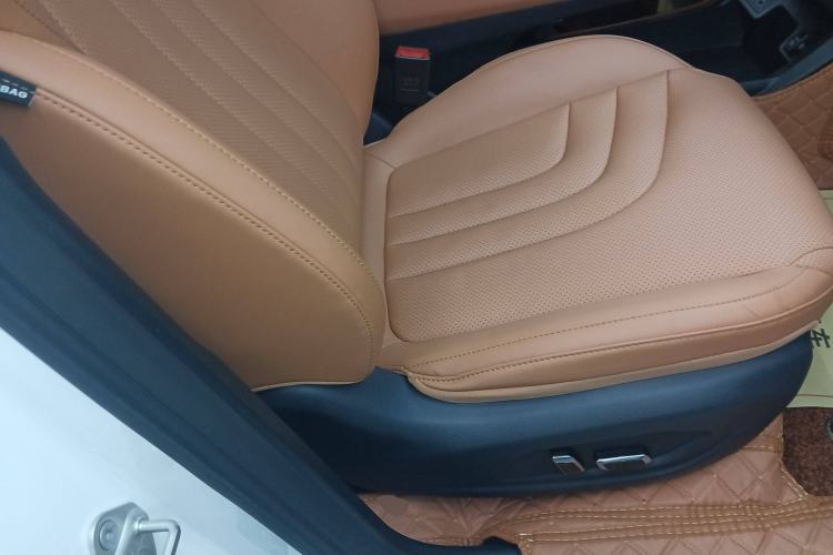 Used NETA X 2023 500 Right Front Seat