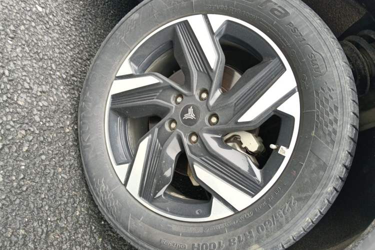 Used NETA X 2023 400 Lite Right Front Wheel Hub