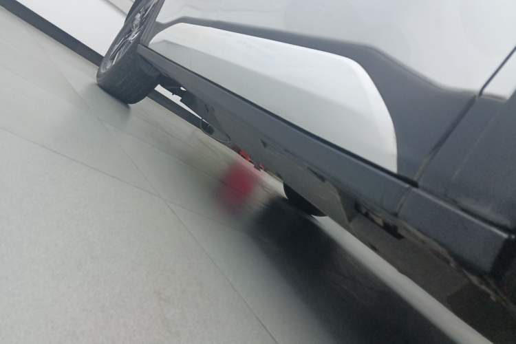 Used NETA X 2023 500 Right Side Sill